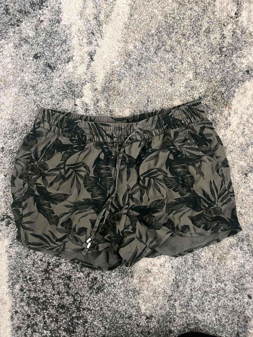 Women's Olive Green Leaf Print Drawstring Shorts
